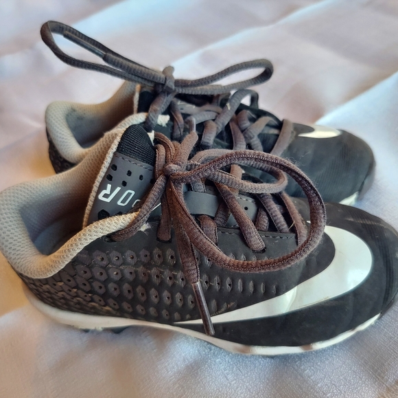 Nike FastFlex Spikes Baseball Football Sports Shoes Youth Size 11CW - Picture 2 of 8